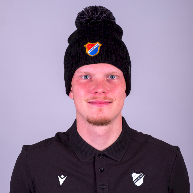 4038-kulich macron cerny